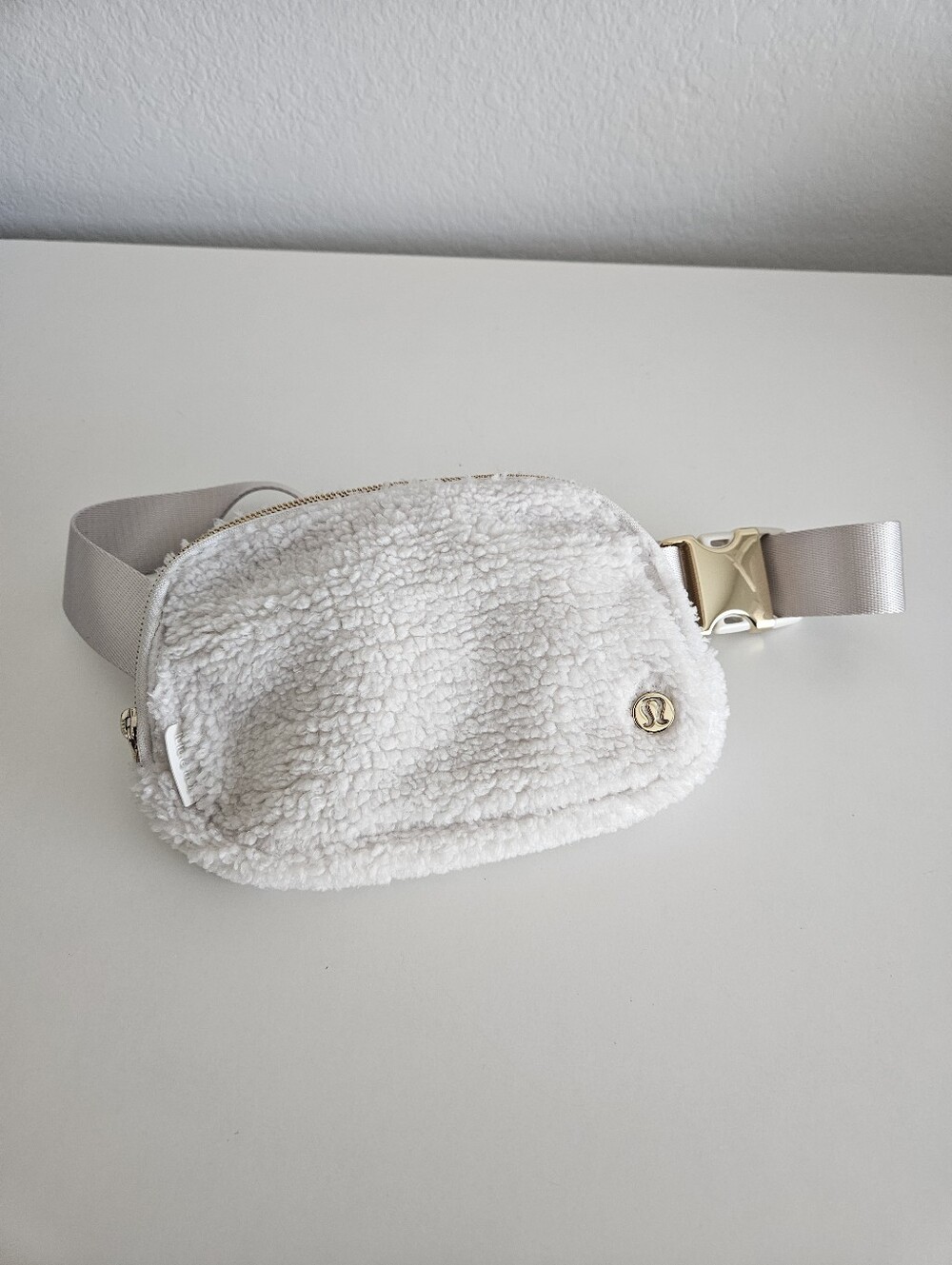 Lululemon | Everywhere Fleece Belt Bag 1L White Opal Gold Unisex Crossbody